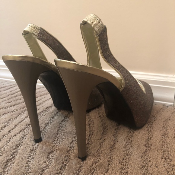 💗GUESS Pink & Gold Glitter Platform Heels - Picture 5 of 6